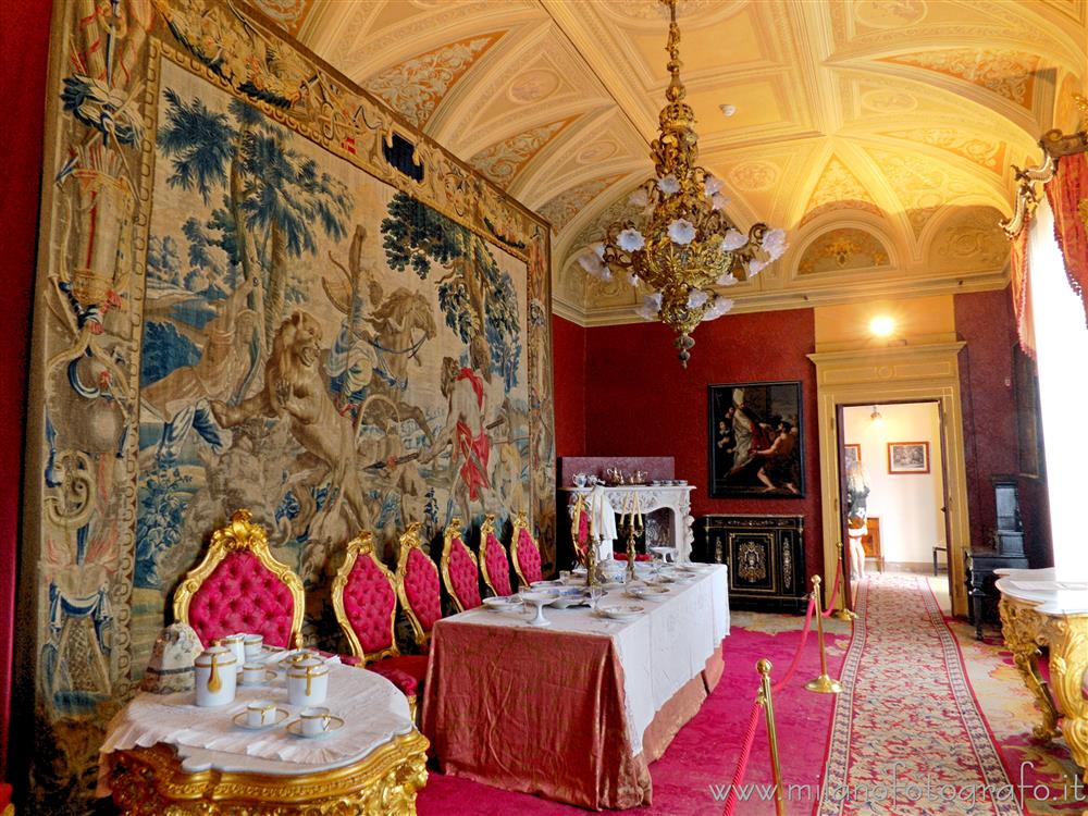 Varenna (Lecco, Italy) - Red Hall in Villa Monastero